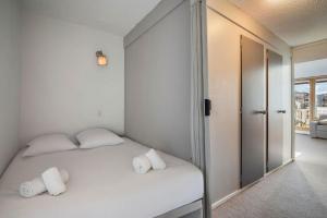 Mountain View with Ski-In and Out Loft - Résidence Roche Blanche