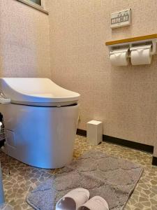 Roomy 4BR Home Sleeps 9／ShinOsaka／Large Groups