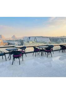 Noya Pyramids view hotel