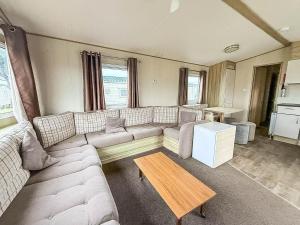 6 Berth Caravan With Side Decking At Suffolk Sands Holiday Park Ref 45054C
