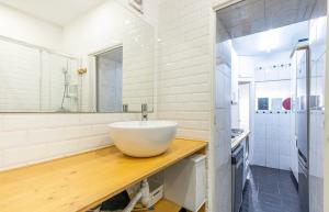 Charming Lisbon Apartment in Graça II