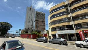 Apto climatizado amplo pé na areia - Itapema 180m da Praia