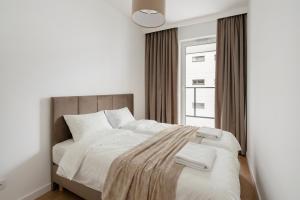 Apartamenty Krakowska - blisko lotniska Okęcie i centrum Warszawy - Apartments near Chopin airport and Warsaw center