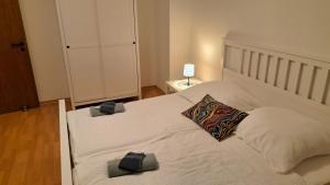 Apartment in Hanglage mit Garten und Balkon