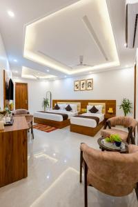 Hotel De Clark Luxury Airport Hotel near Delhi IGI Airport T3 with Free WiFi & 24x7 Check-in