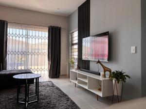 Modern 3 bedroom Urban Getaway