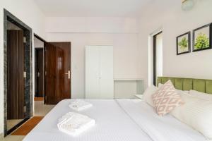 Premium Assagao 2BHK Modern Apartment with Pool