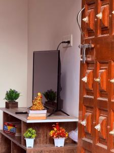 The Calm Courtyard- Pune