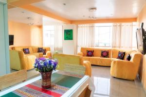 Cozy Family apartment with Free Airport pick up