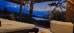 Nhà Bên Hồ- The Peaces House