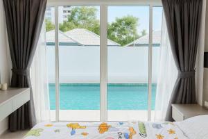 芭提雅中天海滩度假别墅 4卧5卫2厅大户型 紧邻海滩 泳池大别墅 度假 聚会 团建最好的选择