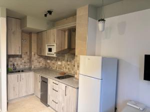 PUERTA DEL MAR APARTMENT