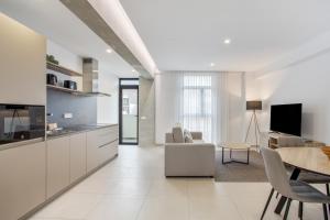 Obsidian Ático Tajinaste City