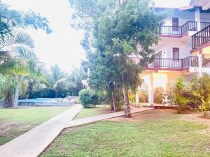 Ashansa Lagoon Resort