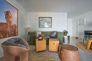 Charming De Waterkant Retreat with Peaceful Patio