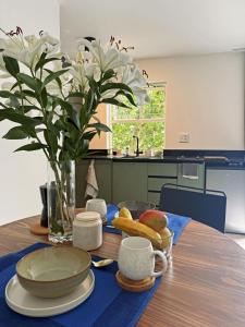 Charming De Waterkant Retreat with Peaceful Patio