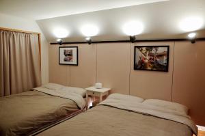 Spacious! 2BR 2BA at Hongdae