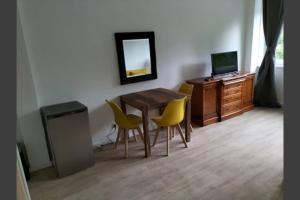 BoLA Ferienwohnung 9 Hamburg-Wandsbek 2 Betten, Küche, Bad