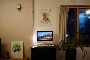 Spacious! 2BR 2BA at Hongdae