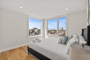 Skyline Escape in Philadelphia Chic & Bright