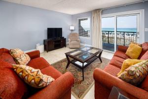 Island Echos 2M gulf front condo