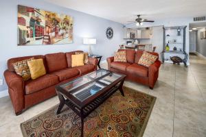 Island Echos 2M gulf front condo