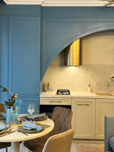 Bridge Apartment & Jacuzzi