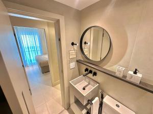 Apartamento Luxuoso - 2 Qrts Elegância e Conforto