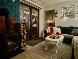 Mała Cegielnia - balia z bąbelkami i sauna na wyłączność w leśnym klimacie