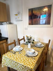 Entire 1 bedroom in Central London Zone 1