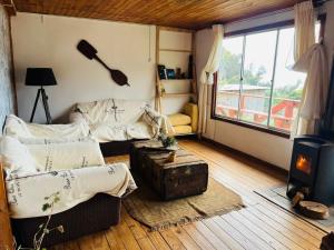 Cabaña con vista al mar y chimenea Robinson Crusoe