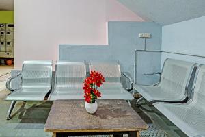 Hotel O Skylark Service Apartment