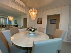 Apartamento a 100 metros do mar na Praia do Mariscal