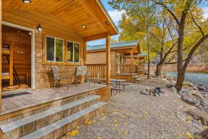 Glenwood Canyon Resort