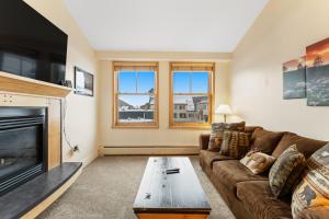 Silver Mill Unit 8309