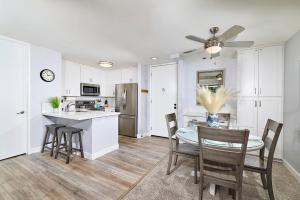 F204 - Cozy Seaview Condo