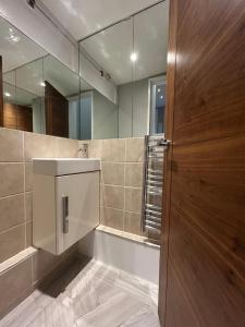 Stylish Fitzrovia Studio W1W Sleeps 4 Near Oxford Circus