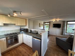 Athelington Lodge - Willow