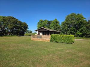 Athelington Lodge -Ash