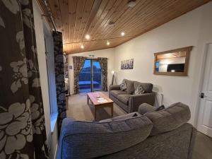 Field View 1 bed-No Pets-Cedar