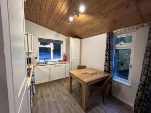 Field View 1 bed-No Pets-Cedar
