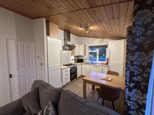 Field View 1 bed-No Pets-Cedar