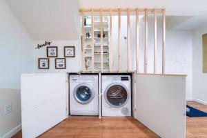 North Seattle Bungalow Lake View