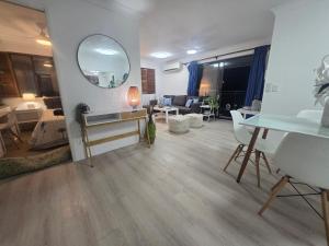 Top Floor# Full Aircon# City Cat# Bues# Park # Uni