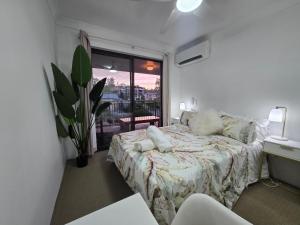 Top Floor# Full Aircon# City Cat# Bues# Park # Uni