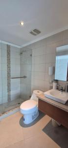 Ecusuites Skyline Jacuzzi Premium Riverfront 12