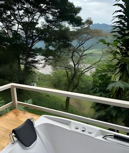 Cabaña Amanecer con Jacuzzi Vista a las Montañas.