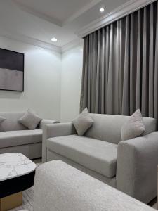 درجة الفخامة للشقق المخدومة