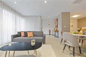 Sunflower Gem by Homie