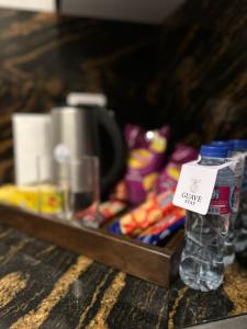 Serene 2BR Haven-Close to Restaurants & Mall